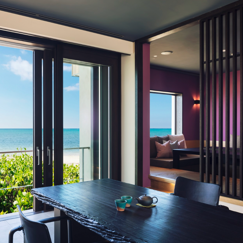 Fushi (Deluxe oceanfront suite)